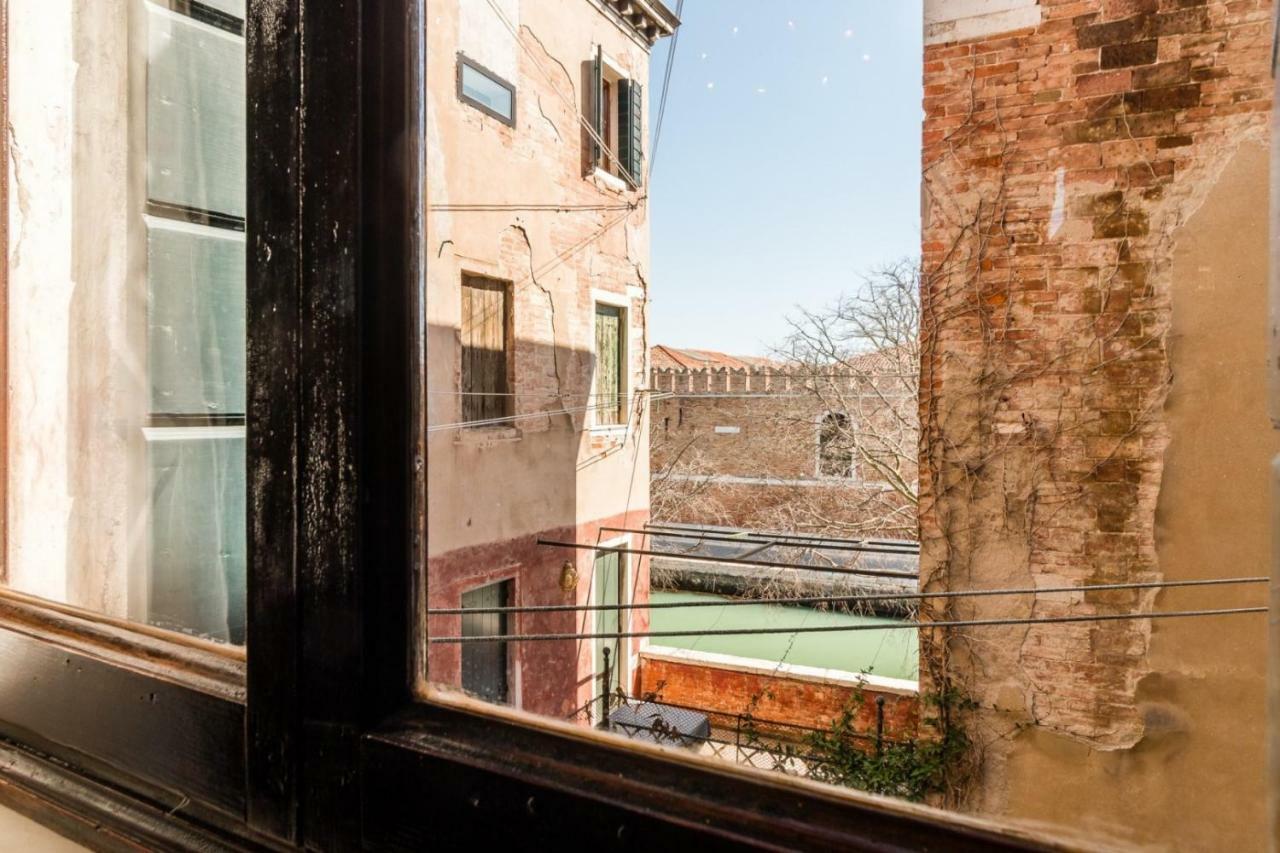 Arsenale 2352 Home Library By Biennale Exhibition Venice Exterior photo